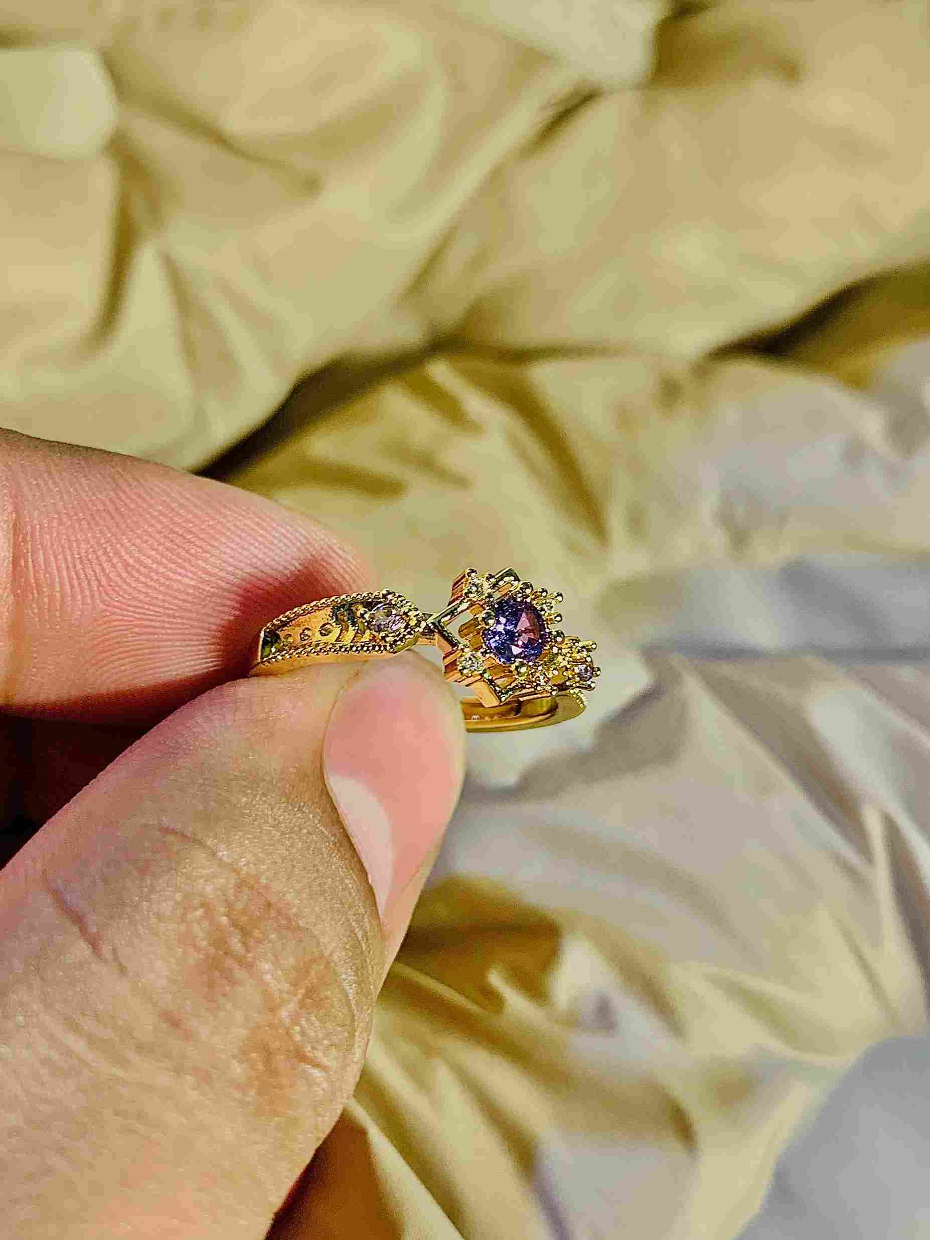 French Style Vintage White Olive Green Zircon Ring Women's Light Luxury High-end Finger Ring